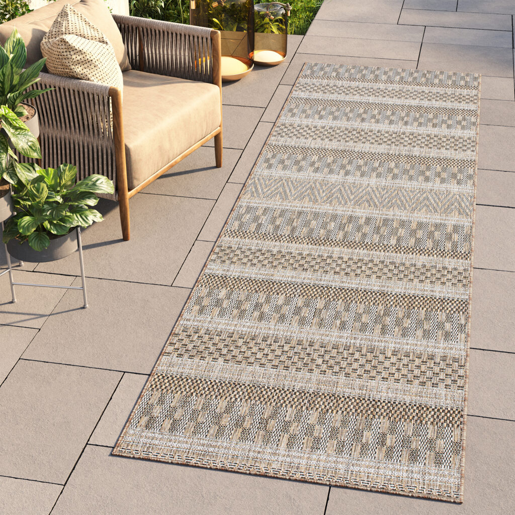 KF85A-BROWN-MELISSA-CHODNIK-MAA-TAPISO-VISUAL-jpg1711357579